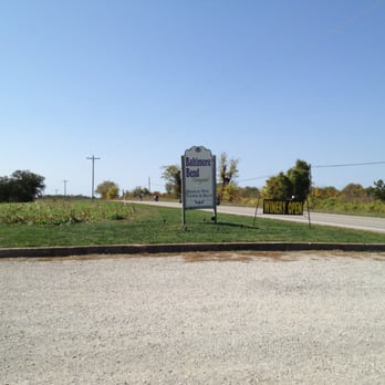 Baltimore Bend Vineyard - a sign for the winery - Wineries Near Me - Waverly, Missouri Baltimore Bend Vineyard - a sign for the winery - Wineries Near Me - Waverly, Missouri