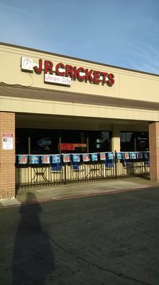 J. R. Crickets Union City by null