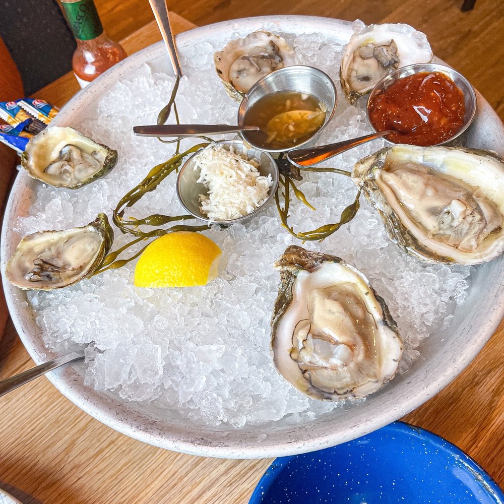 Salt Traders Zilker - Half dozen oysters. The largest (and then clockwise): Gulf LA (3), Fire Lake MA (4), Fiddlers Cove MA (4, Yummy!!) - Seafood Near Me - Austin, Texas Salt Traders Zilker - Half dozen oysters. The largest (and then clockwise): Gulf LA (3), Fire Lake MA (4), Fiddlers Cove MA (4, Yummy!!) - Seafood Near Me - Austin, Texas