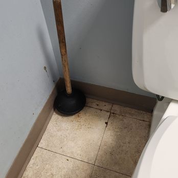 MidWest Eye Center - Bathroom - Ophthalmologists Near Me - Cincinnati, Ohio MidWest Eye Center - Bathroom - Ophthalmologists Near Me - Cincinnati, Ohio