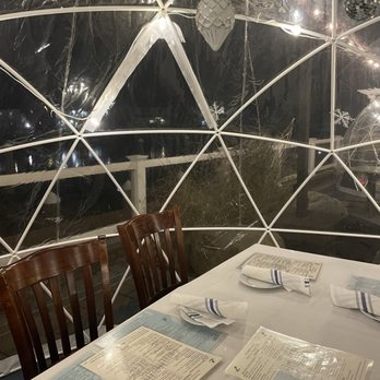 Smuggler Jack's - Igloo we had dinner in - Seafood Near Me - Massapequa, New York