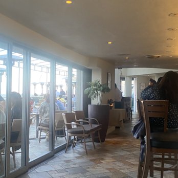Geoffrey's Malibu - Seafood Near Me - Malibu, California