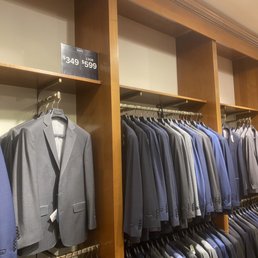 brooks outlet store