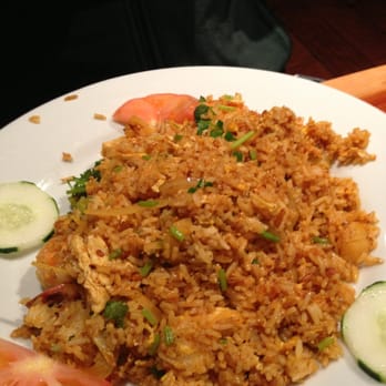 Mint Leaf Vietnamese Restaurant - $9ish decent pineapple curry rice w shrimp and chicken. It's OK. - Vietnamese Near Me - Berkeley, California