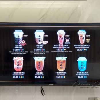 Xing Fu Tang - Menu on wall - Bubble Tea Near Me - Toronto, Ontario