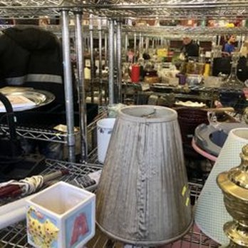 Goodwill - Odds N Ends - Community Service/Non-Profit Near Me - Crestwood, Kentucky