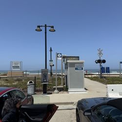 Surf Beach - Amtrak Station