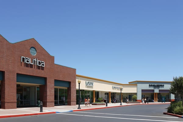 Gilroy Premium Outlets by null