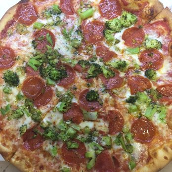 Gloria Pizza - Small pie with broccoli and pepperoni. Perfectly cooked, good amount of cheese and well covered with toppings. - Pizza Near Me - Forest Hills, New York