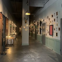 Hallway to the escape rooms.