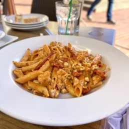 Penne Con Pollo