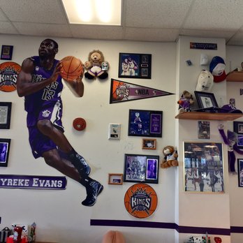 Waffle Barn - 12.24.16 don't take it down... Tyreke is back! - Breakfast & Brunch Near Me - Roseville, California Waffle Barn - 12.24.16 don't take it down... Tyreke is back! - Breakfast & Brunch Near Me - Roseville, California
