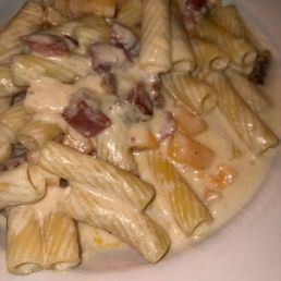 Rigatoni con Mellon Rigatoni con Mellon