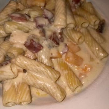 Jasper's Restaurant - Rigatoni con Mellon - Italian Near Me - Kansas City, Missouri Jasper's Restaurant - Rigatoni con Mellon - Italian Near Me - Kansas City, Missouri
