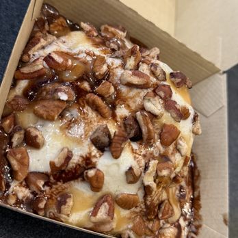 Cinnaholic - Build Your Own Cinnamon Roll - Bakeries Near Me - Tampa, Florida Cinnaholic - Build Your Own Cinnamon Roll - Bakeries Near Me - Tampa, Florida