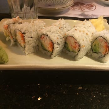 Ginza - California roll - Sushi Bars Near Me - Bellevue, Washington