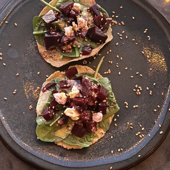Porfirio's - Beet tostada - Cocktail Bars Near Me - Cancún, ROO
