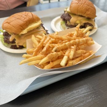 For The Win - Burgers Near Me - Whittier, California