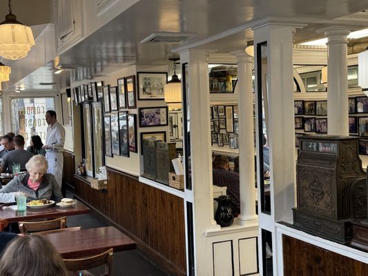 Famous 4th Street Delicatessen by null