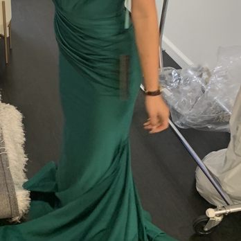 Mixxes - Emerald green bridesmaid dress - Women's Clothing Near Me - Los Angeles, California Mixxes - Emerald green bridesmaid dress - Women's Clothing Near Me - Los Angeles, California