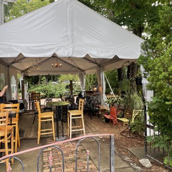 PointBreezeway - Outdoor seating - Venues & Event Spaces Near Me - Pittsburgh, Pennsylvania
