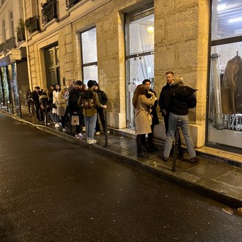 Little Red Door - Cocktail Bars Near Me - Paris, 75