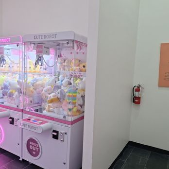 Tsaocaa - inside - Bubble Tea Near Me - Huntersville, North Carolina