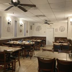 Italiano's - Dining room