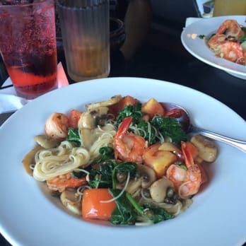 Bistro Casanova - Angel hair pasta with shrimp! I added mushrooms to mine. So yum!!! - Mediterranean Near Me - Kahului, Hawaii