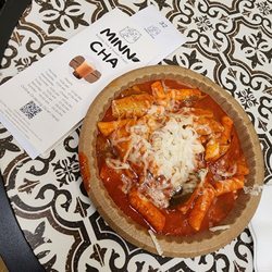 Minn Cha - Tteok-bokki with mozzarella cheese