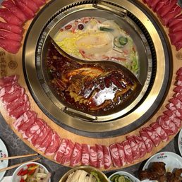 Lean beef and lamb shoulder combo with spicy and bone broth Lean beef and lamb shoulder combo with spicy and bone broth