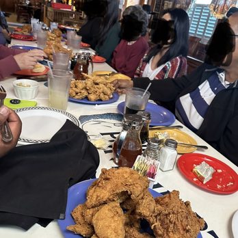Babe's Chicken Dinner House - Fried Chicken and Fried Chicken Tenders - Chicken Shop Near Me - Garland, Texas