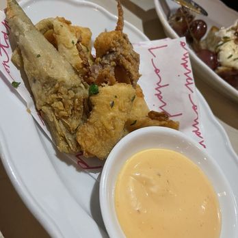 Piano Piano - Artichoke - Italian Near Me - Toronto, Ontario Piano Piano - Artichoke - Italian Near Me - Toronto, Ontario