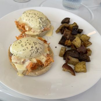 Jubilee - Salmon eggs Benedict - Desserts Near Me - Independence, Oregon Jubilee - Salmon eggs Benedict - Desserts Near Me - Independence, Oregon