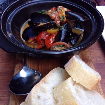 Robba da Matti - Mussels. Garlic galore. Soooo good. - Italian Near Me - Vancouver, British Columbia Robba da Matti - Mussels. Garlic galore. Soooo good. - Italian Near Me - Vancouver, British Columbia