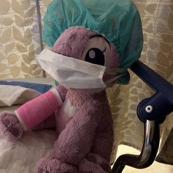 Sutter Orthopedics - Angel got to go to the OR and get a cast too. - Medical Centers Near Me - Sacramento, California Sutter Orthopedics - Angel got to go to the OR and get a cast too. - Medical Centers Near Me - Sacramento, California