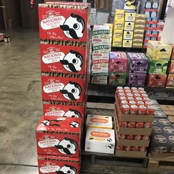 Brewers' Outlet - All kinds of beer from micro breweries to macro.