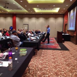Knowledge Coop - Ken Perry speaking in a class in Fife, WA