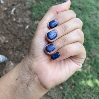 At Nails and Spa - Over all it doesn't look nice! - Nail Salons Near Me - Atlanta, Georgia