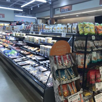 Market Square - Grocery Near Me - West Bloomfield, Michigan
