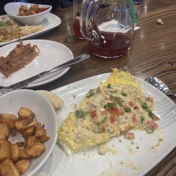 Another Broken Egg Cafe - Lobster Brie omelette & Blueberry lemonade mimosas so gold I wanted to cry - American Near Me - Austin, Texas Another Broken Egg Cafe - Lobster Brie omelette & Blueberry lemonade mimosas so gold I wanted to cry - American Near Me - Austin, Texas