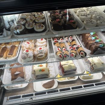 Mazzetti's Bakery - Bakeries Near Me - Pacifica, California