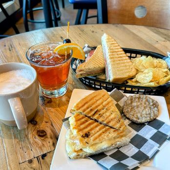 The Sandbar - Coffee & Tea Near Me - Ashland, Wisconsin