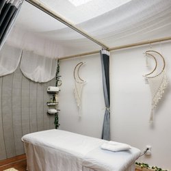 Wellness Foot Spa - Morocco boho style private room. It can be couple's room
