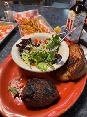 Spinn's Burger & Beer by null