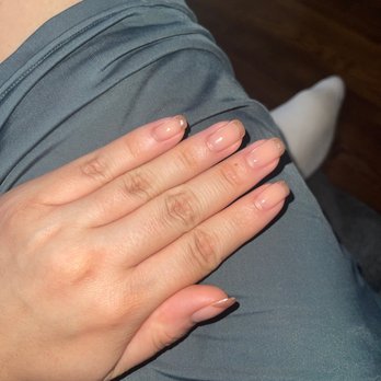 WellShow Nails & Spa - Chrome French Mani - Nail Salons Near Me - Astoria, New York WellShow Nails & Spa - Chrome French Mani - Nail Salons Near Me - Astoria, New York
