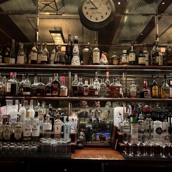 Bouchon - The bar - French Near Me - Yountville, California Bouchon - The bar - French Near Me - Yountville, California
