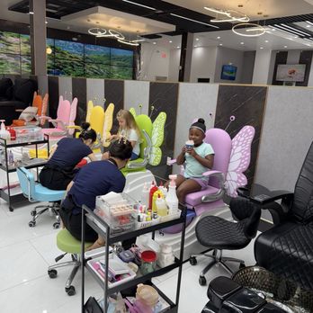 Nail Near Me - Cutest pedicure chairs! - Nail Salons Near Me - Elk Grove, California