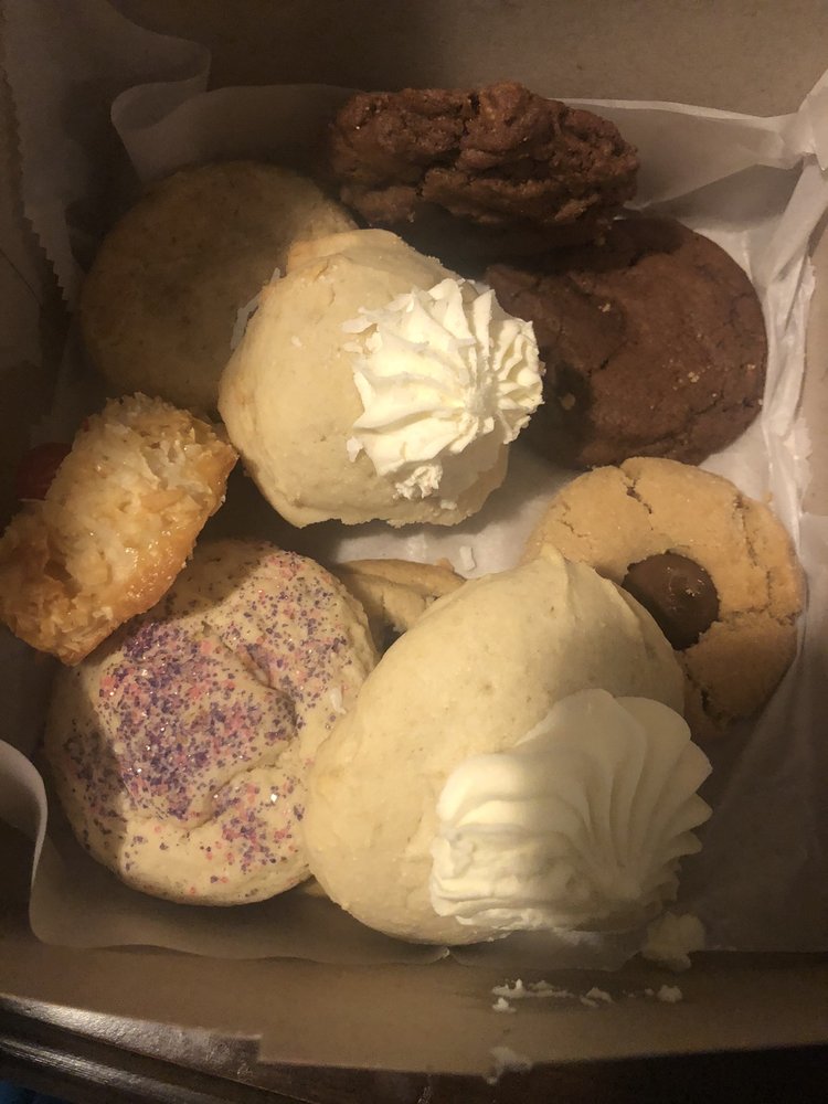 MOMMA MILLIES BAKERY Updated November 2024 216 N Ctr St, Pottsville