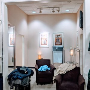 BATH & BODY WORKS - Updated January 2025 - 6841-A & 6841-B Siegen Lane